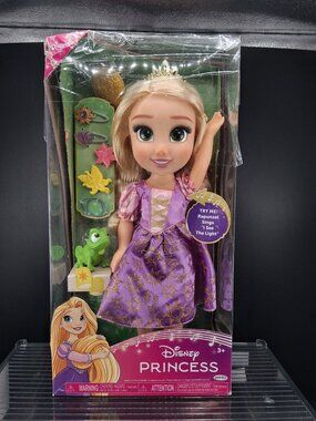 Disney Princess Singing Rapunzel Doll With Accessories & Pascal